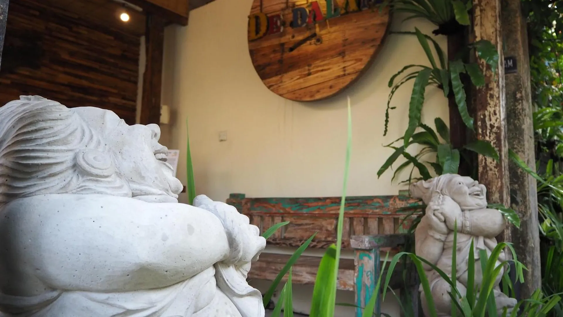 De'Dalam Private Deluxe Apartment Ubud